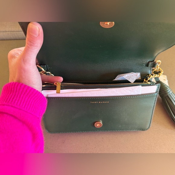 TORY BURCH *NWT* Fleming Soft Wallet Crossbody, 64312 - Pine Tree - Picture 5 of 7